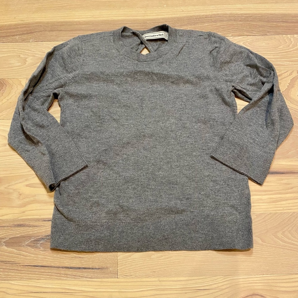 Abercrombie & Fitch Cut out Sweater Size XS
